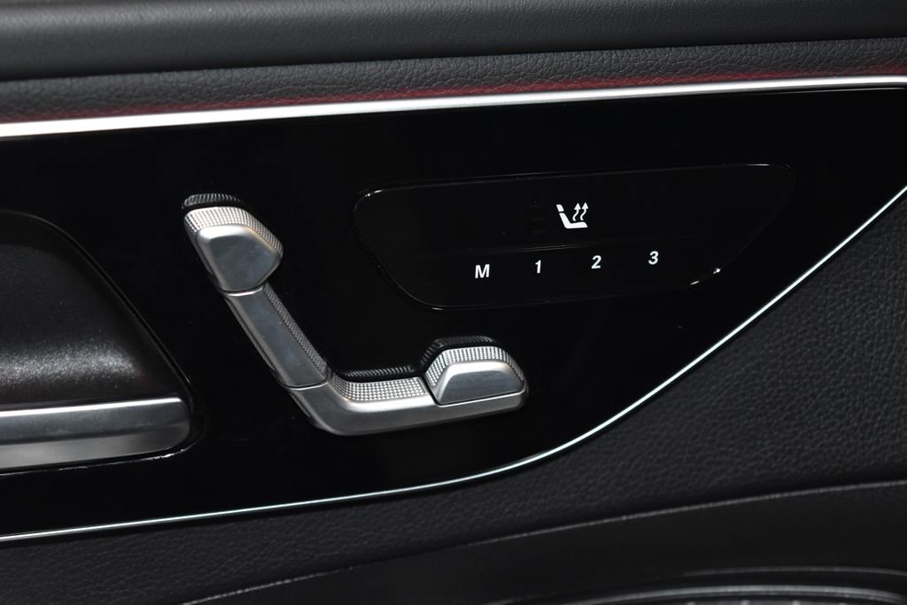 Used 2023 Mercedes-Benz C 300 4MATIC Sedan image 5