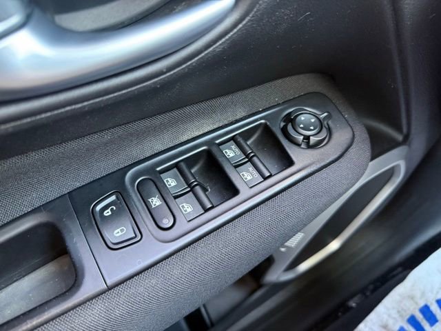 Used 2019 Jeep Renegade Sport w/ Sport Appearance Group image 33