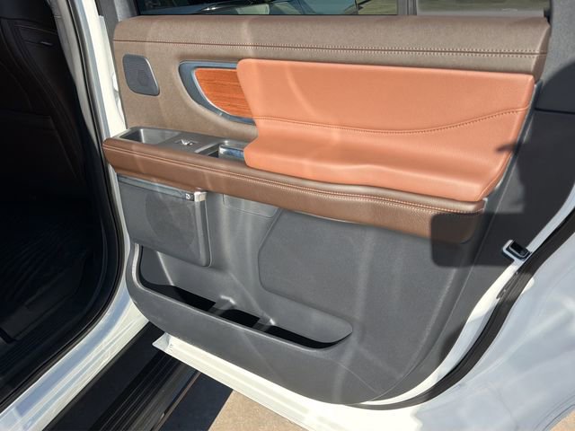 Used 2025 Ford Expedition Max King Ranch image 11