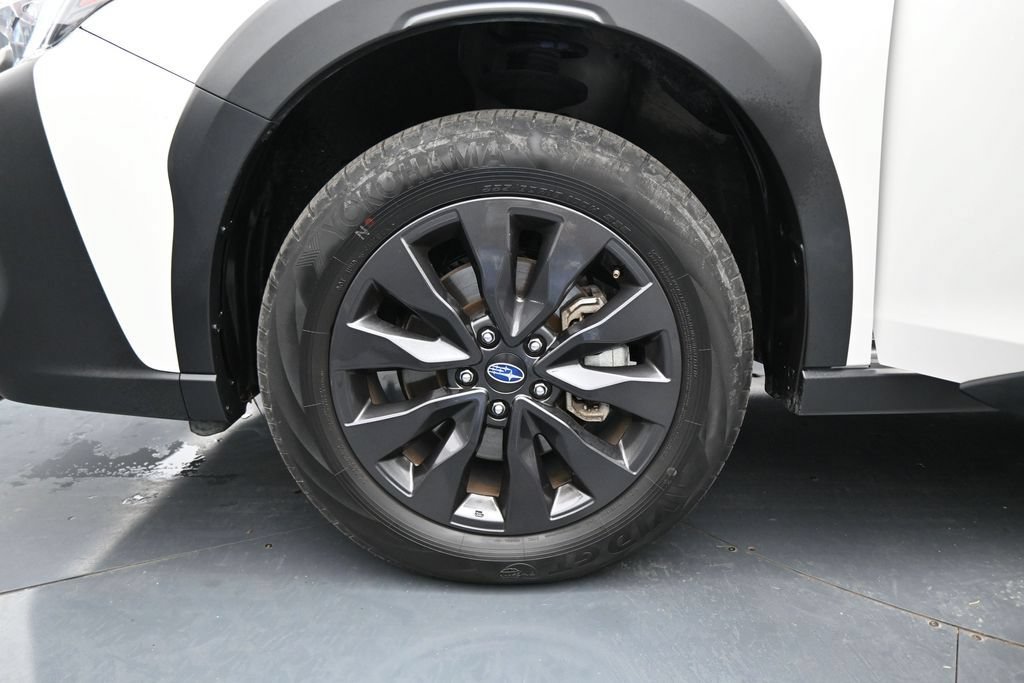 Used 2025 Subaru Outback Onyx Edition AWD/4WD image 27