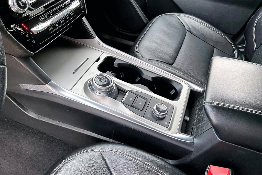 Used 2023 Ford Explorer Limited image 15