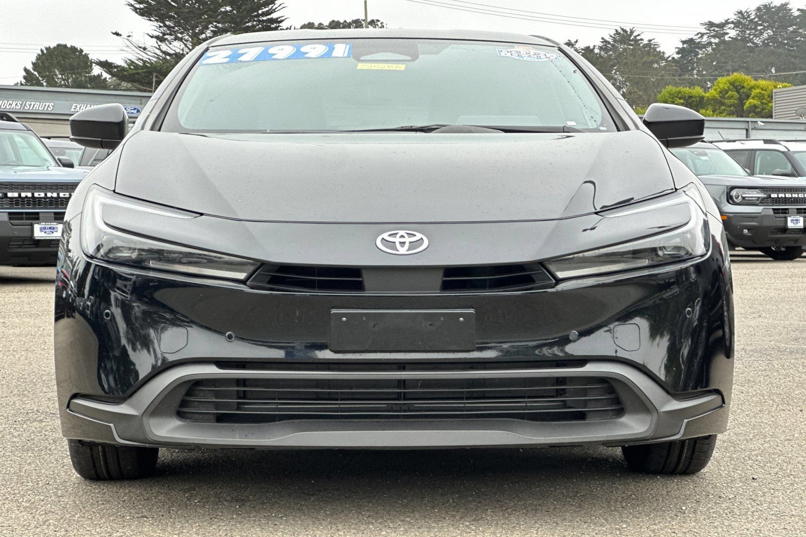 Used 2024 Toyota Prius LE FWD image 13