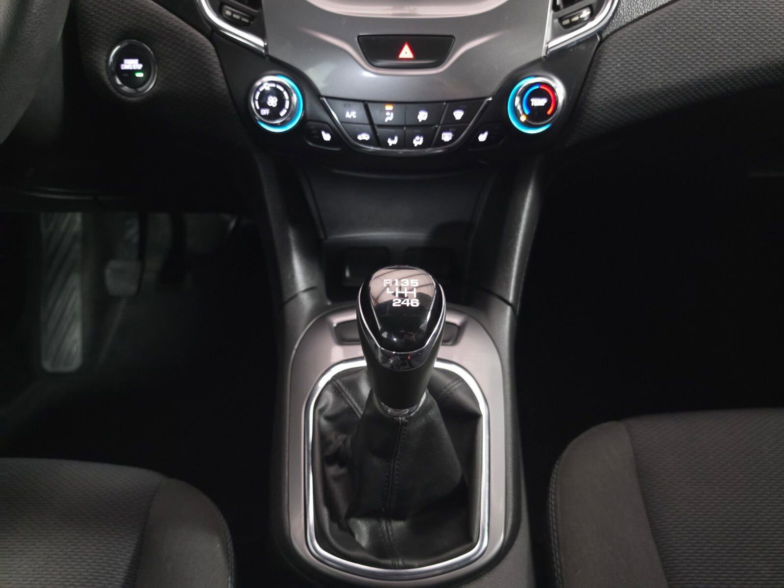 Used 2016 Chevrolet Cruze LT w/ Convenience Package FWD image 27