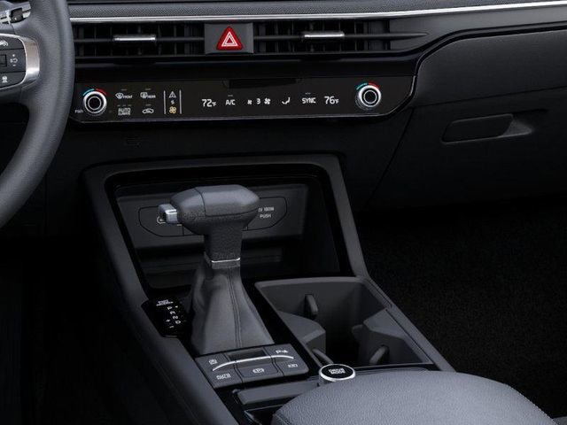 New 2025 Kia K5 LXS image 24