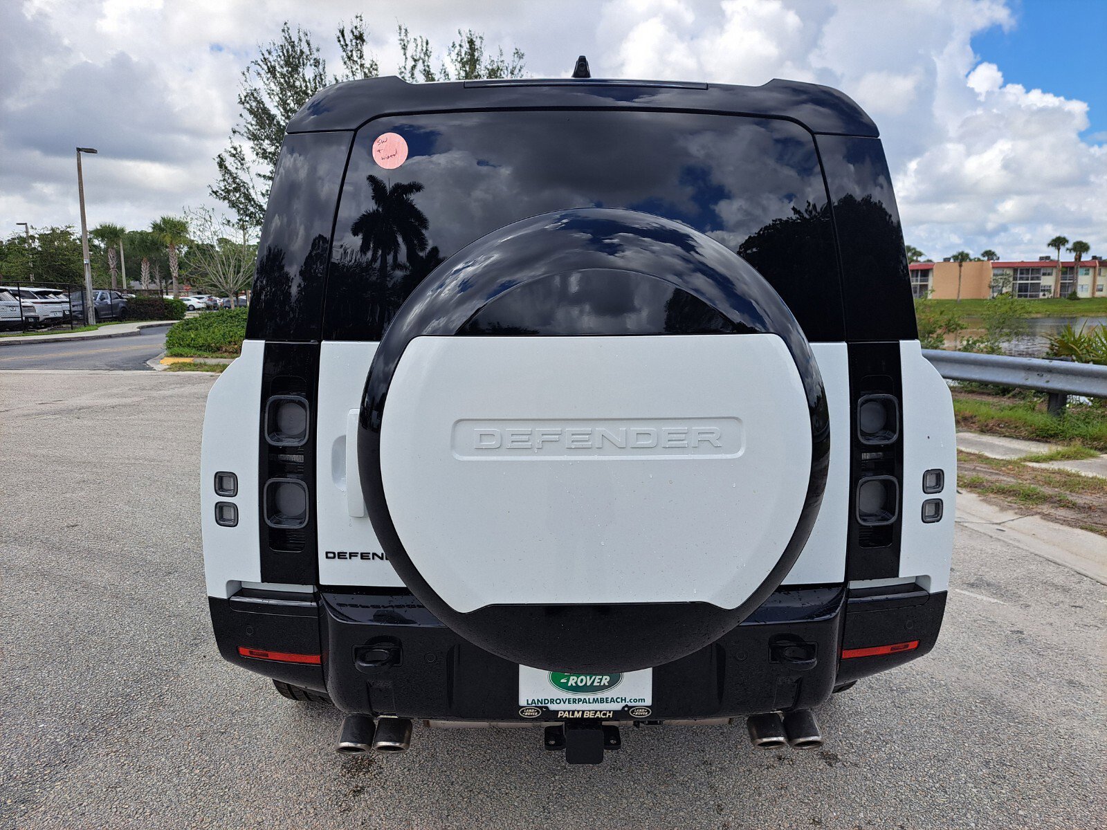 New 2025 Land Rover Defender 130 V8 image 7