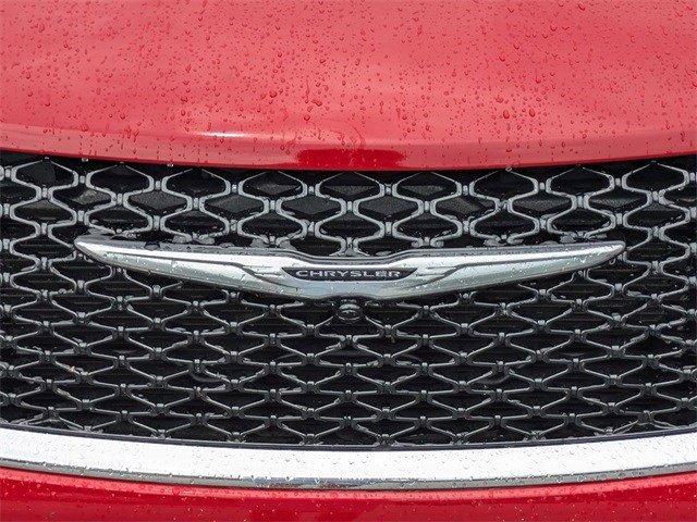 New 2026 Chrysler Pacifica Select image 30