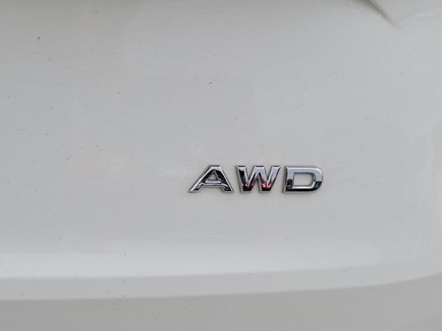 Used 2023 Nissan Rogue S AWD/4WD image 12
