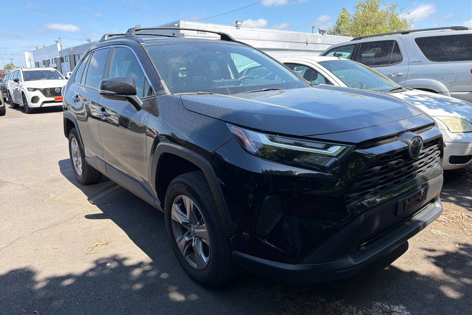 Used 2023 Toyota RAV4 XLE w/ Convenience Package AWD/4WD image 2