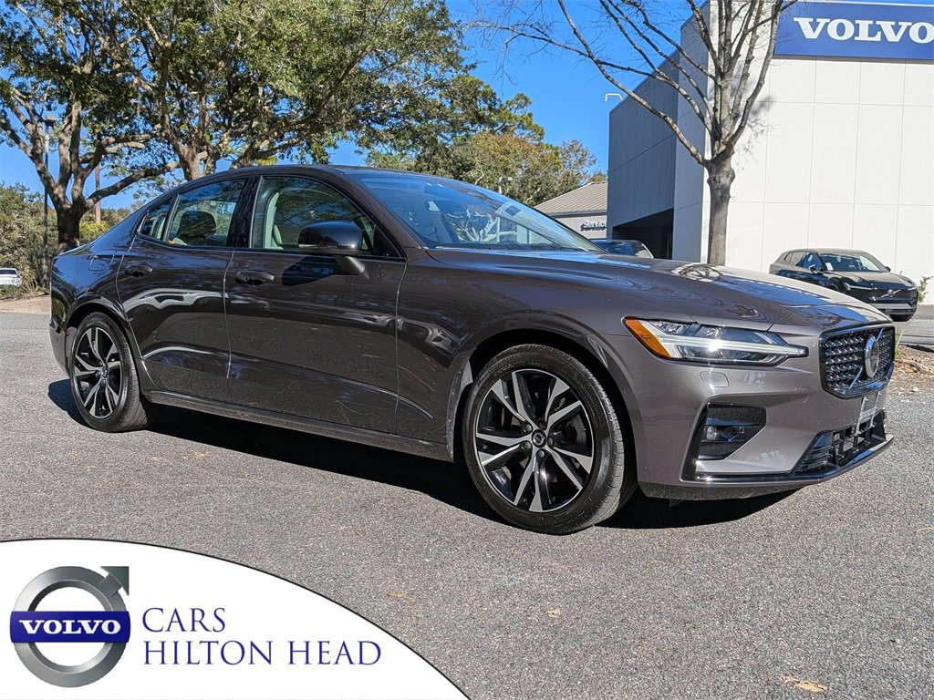 Certified 2023 Volvo S60 B5 Plus image 1