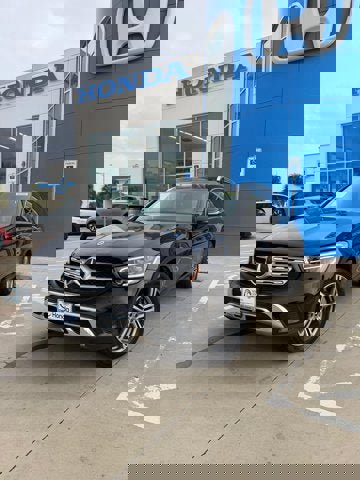Used 2021 Mercedes-Benz GLC 300 image 2