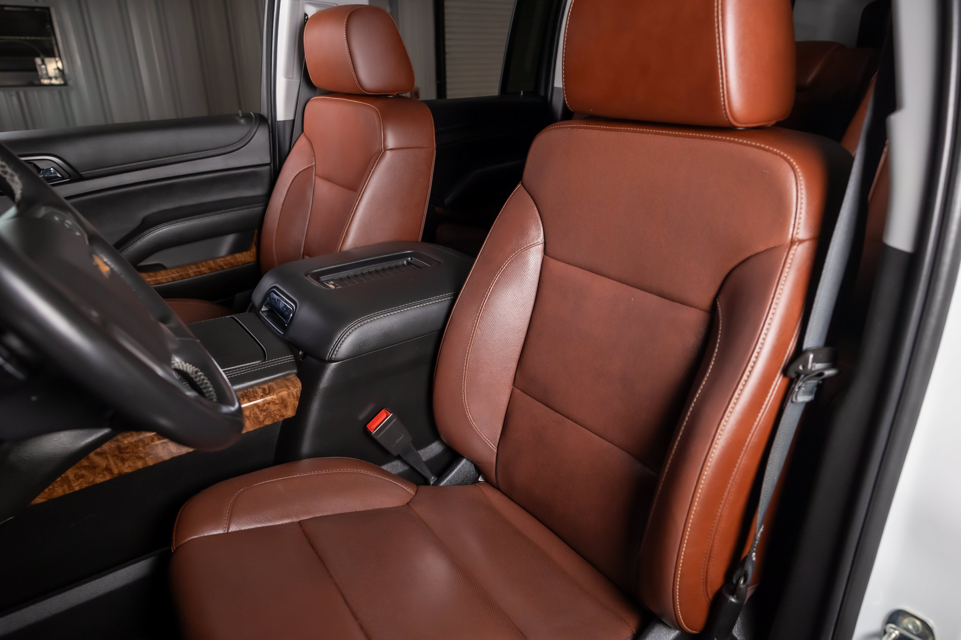 Used 2020 Chevrolet Suburban Premier w/ Premier Plus Edition RWD image 5