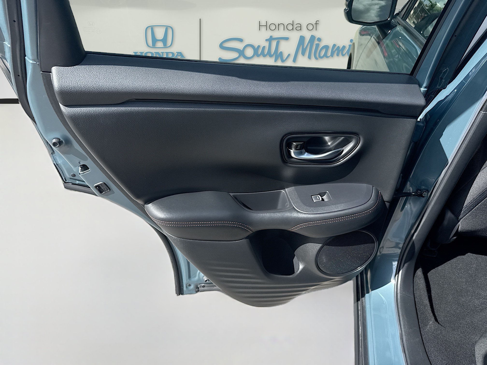 Certified 2025 Honda HR-V Sport image 24