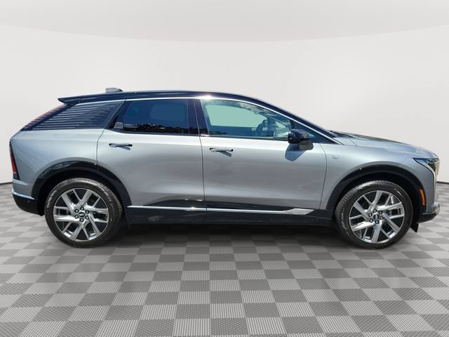New 2027 Cadillac Optiq Luxury w/ LPO, Floor Liner Package AWD/4WD image 3