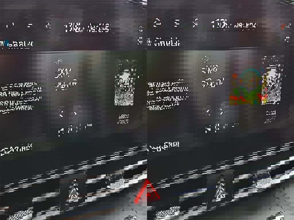 Used 2024 Hyundai Elantra SEL image 15