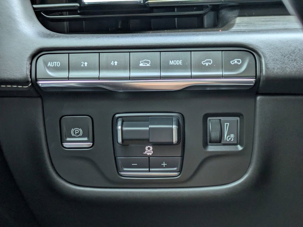 Used 2023 Cadillac Escalade Premium Luxury Platinum image 28