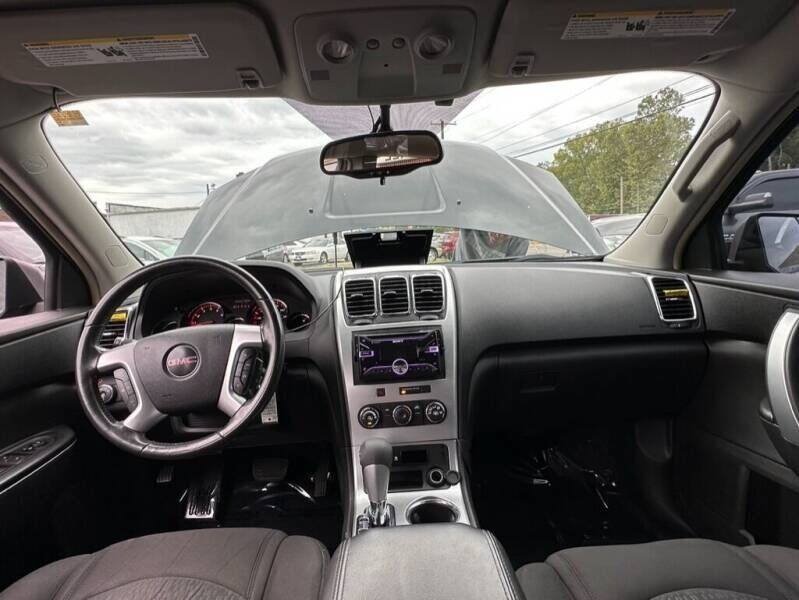 Used 2008 GMC Acadia SLE w/ Preferred Package FWD image 14