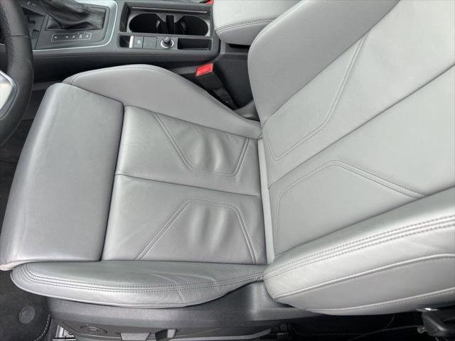 Certified 2025 Audi Q3 2.0T Premium w/ Convenience Package image 11