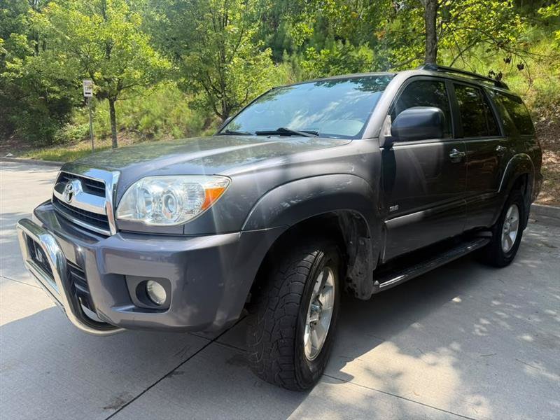 Used 2008 Toyota 4Runner SR5 RWD image 3