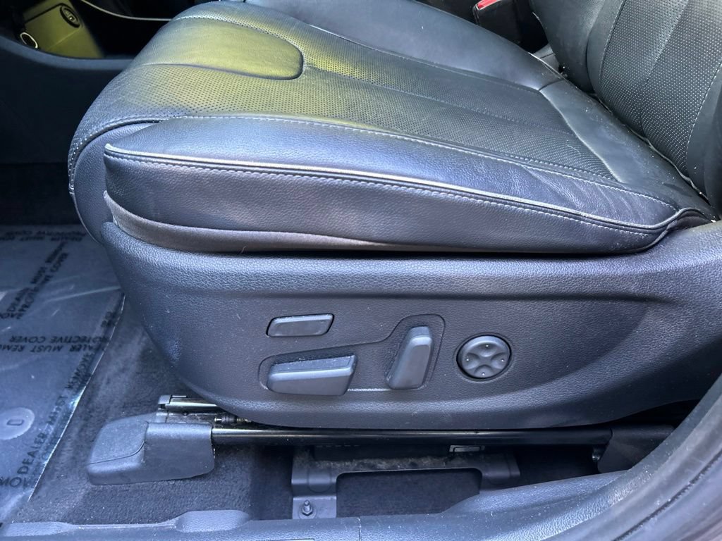 Used 2022 Hyundai Santa Fe Limited AWD/4WD image 18