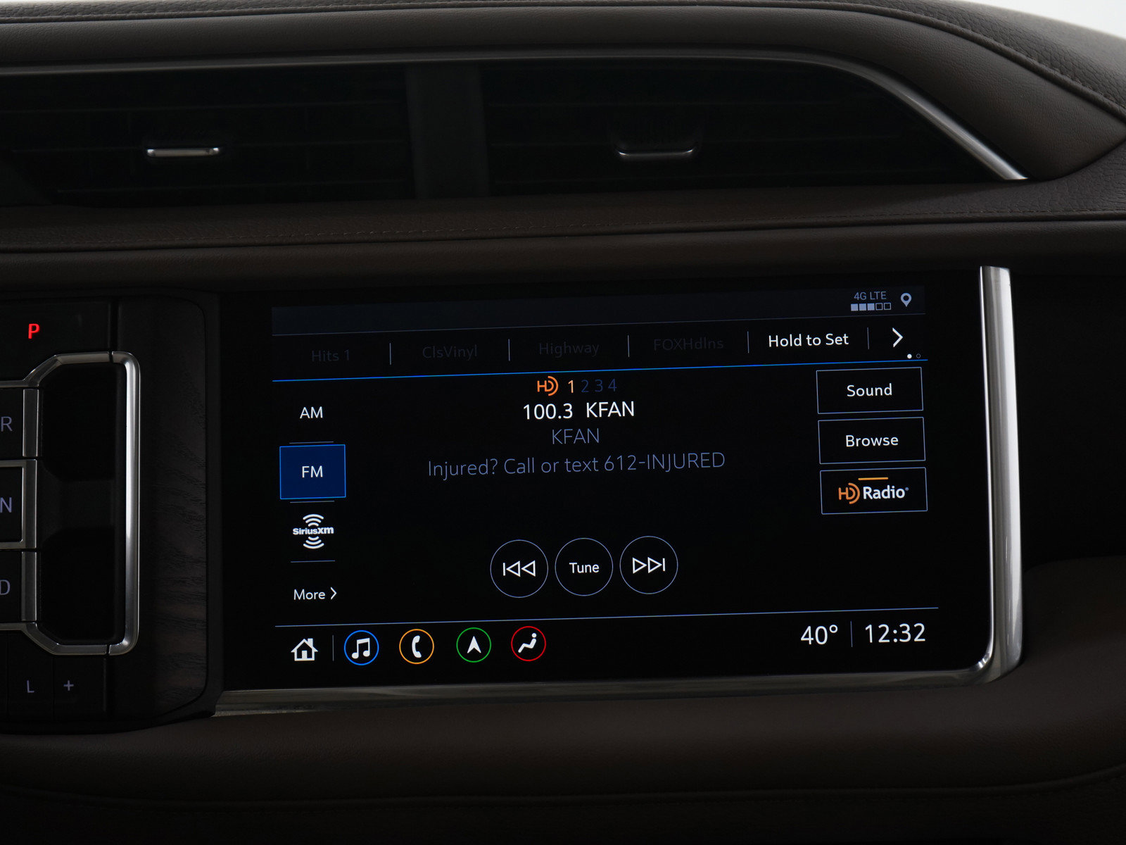 Used 2021 GMC Yukon Denali w/ Denali Premium Package image 20