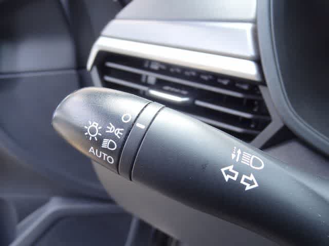 Used 2023 Nissan Altima 2.5 SR FWD image 19