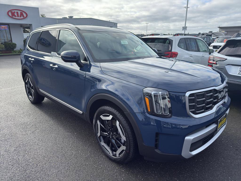 New 2025 Kia Telluride S image 1