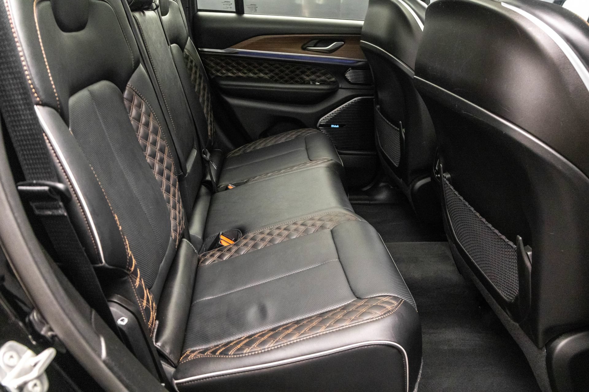 Used 2022 Jeep Grand Cherokee Summit AWD/4WD image 35