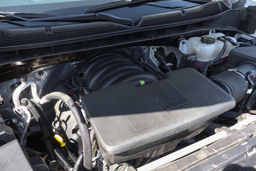 Used 2025 Chevrolet Silverado 1500 Custom Trail Boss w/ Dark Appearance Package AWD/4WD image 15