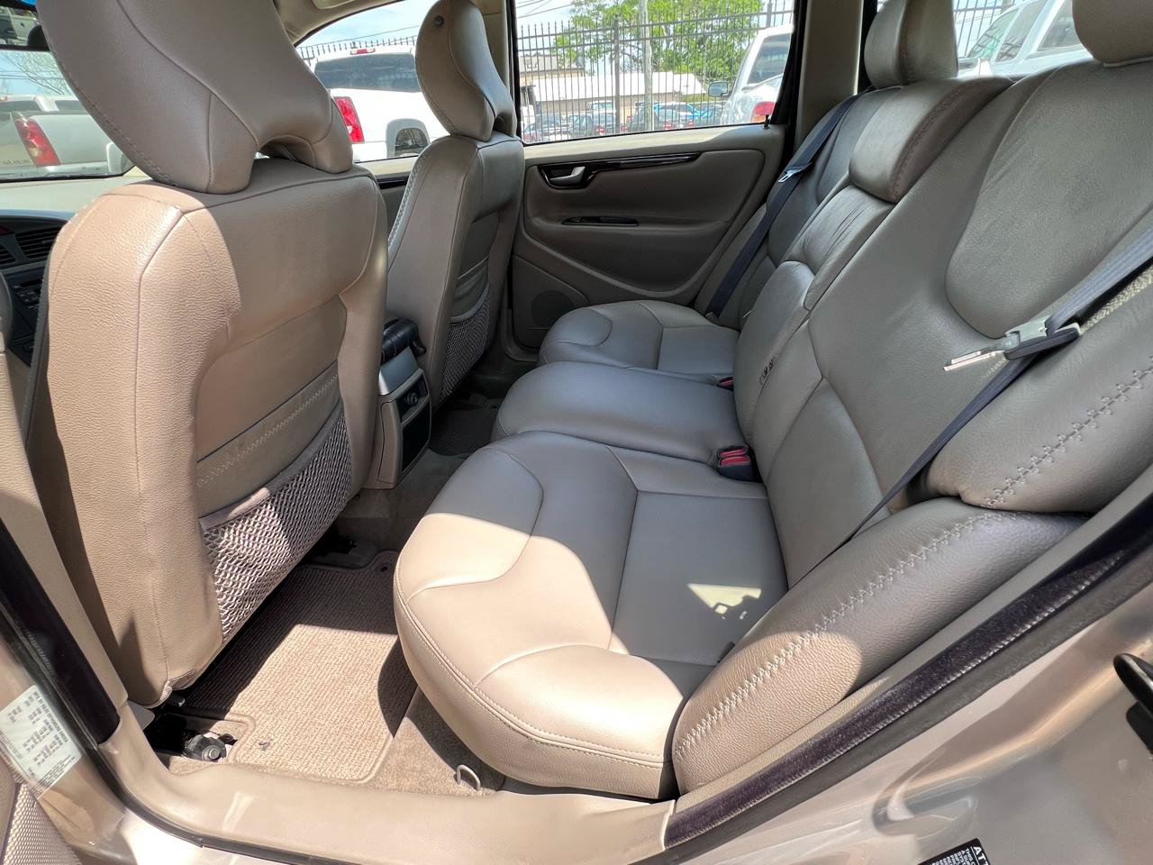Used 2002 Volvo V70 Cross Country AWD/4WD image 21