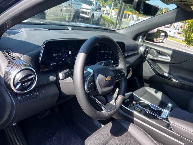 New 2027 Chevrolet Equinox LT w/ Convenience Package II AWD/4WD image 8