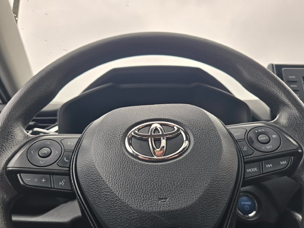 Used 2021 Toyota RAV4 XLE w/ Convenience Package AWD/4WD image 22