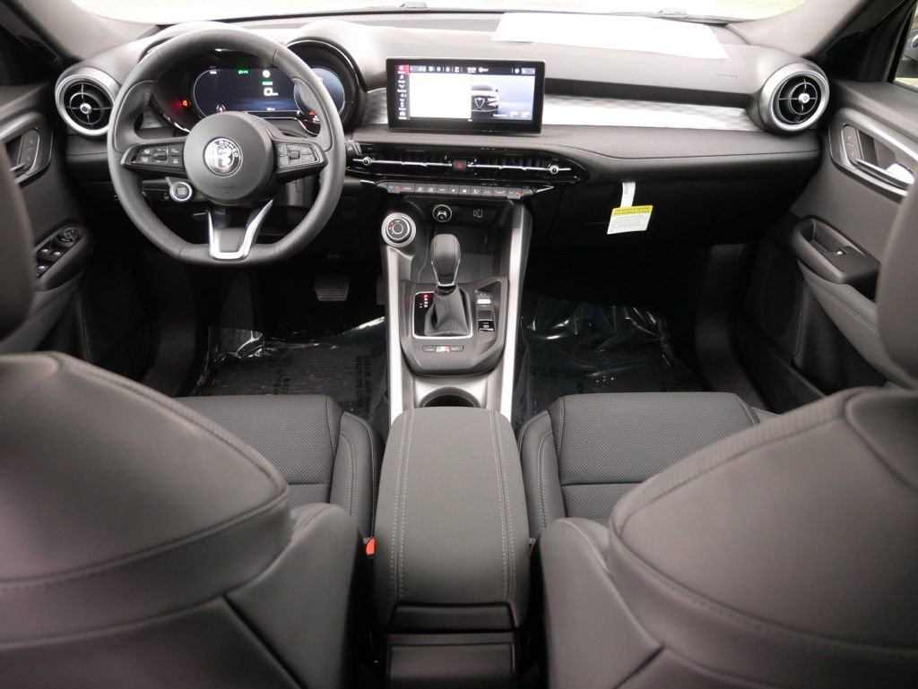 New 2024 Alfa Romeo Tonale Ti w/ Active Assist Package image 23