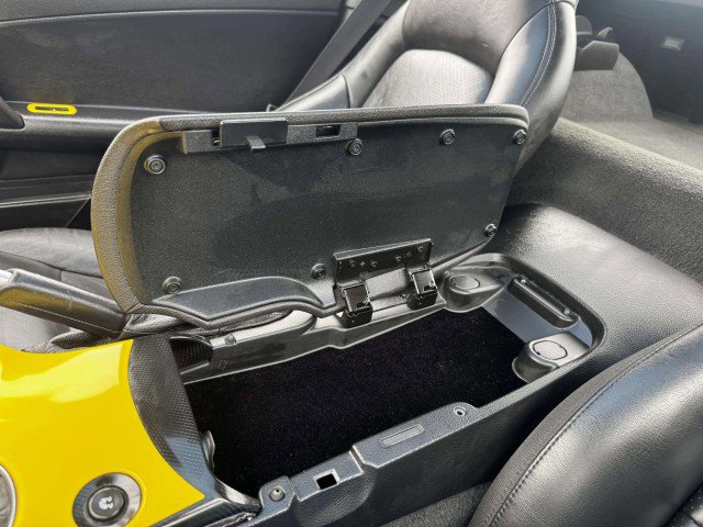 Used 2008 Chevrolet Corvette Coupe w/ Preferred Equipment Group image 38