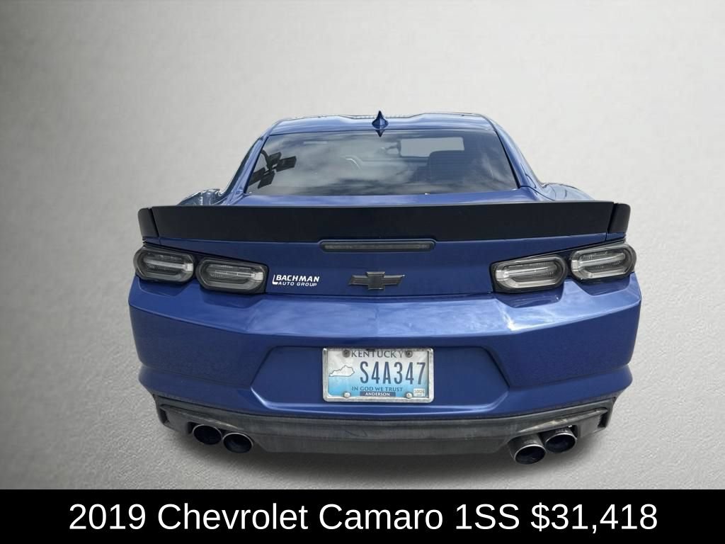 Used 2019 Chevrolet Camaro SS RWD image 4