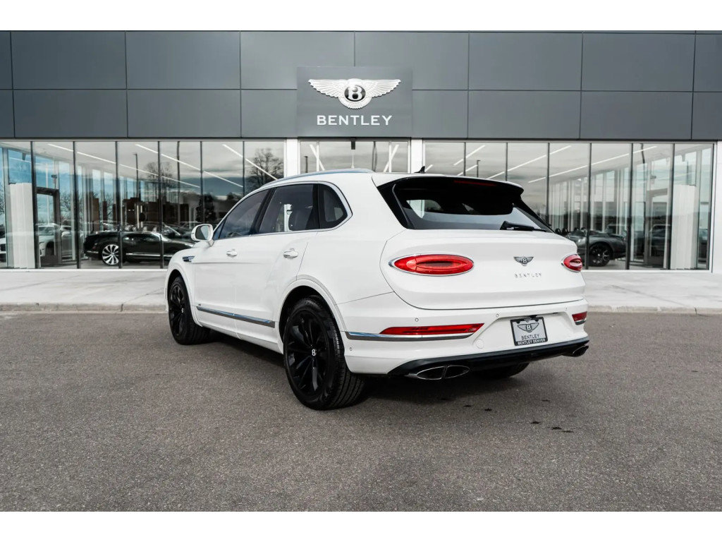 Certified 2022 Bentley Bentayga image 8
