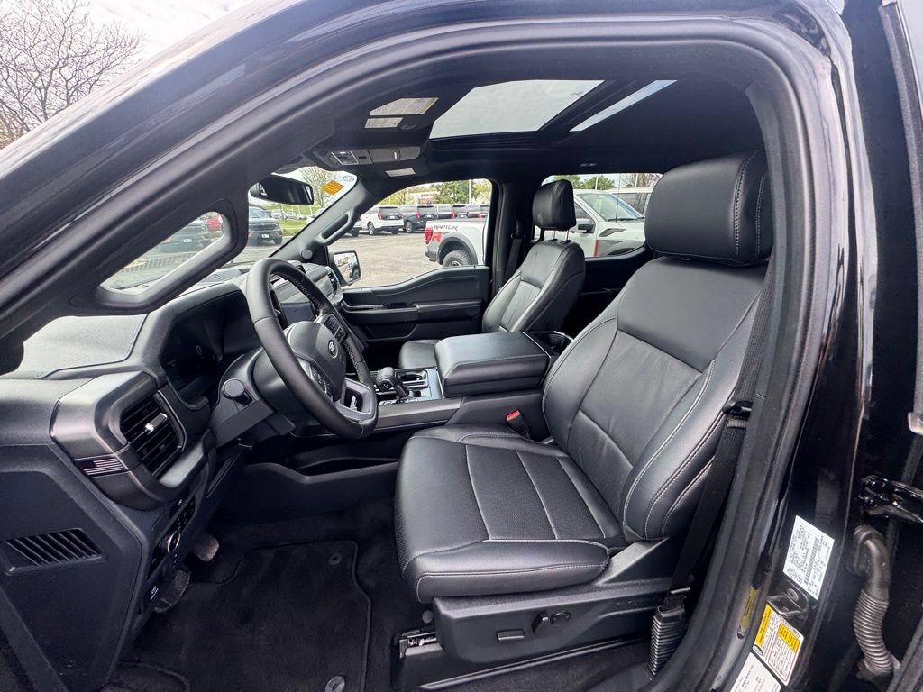 Used 2025 Ford F150 Lariat AWD/4WD image 18