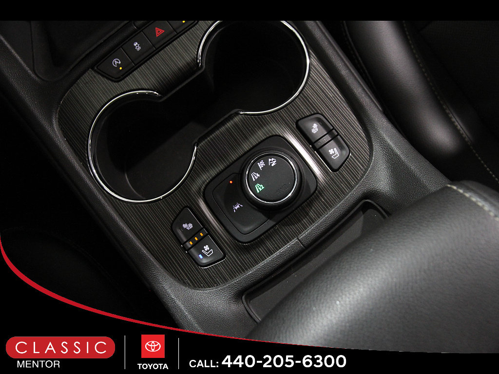 Used 2021 GMC Acadia SLT w/ Premium Package AWD/4WD image 18
