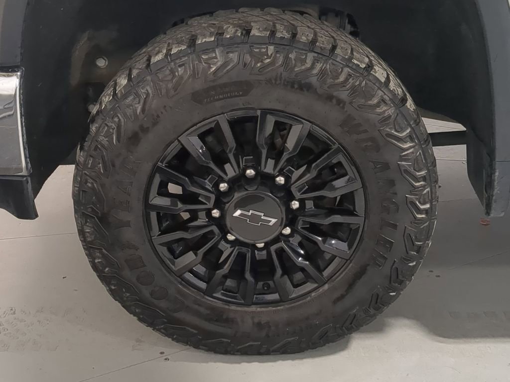 Used 2022 Chevrolet Silverado 2500 LT w/ Convenience Package AWD/4WD image 16