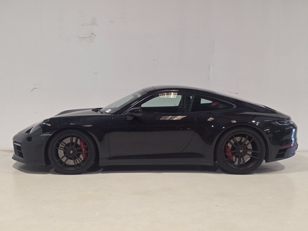 Certified 2024 Porsche 911 Carrera 4 GTS AWD/4WD image 2