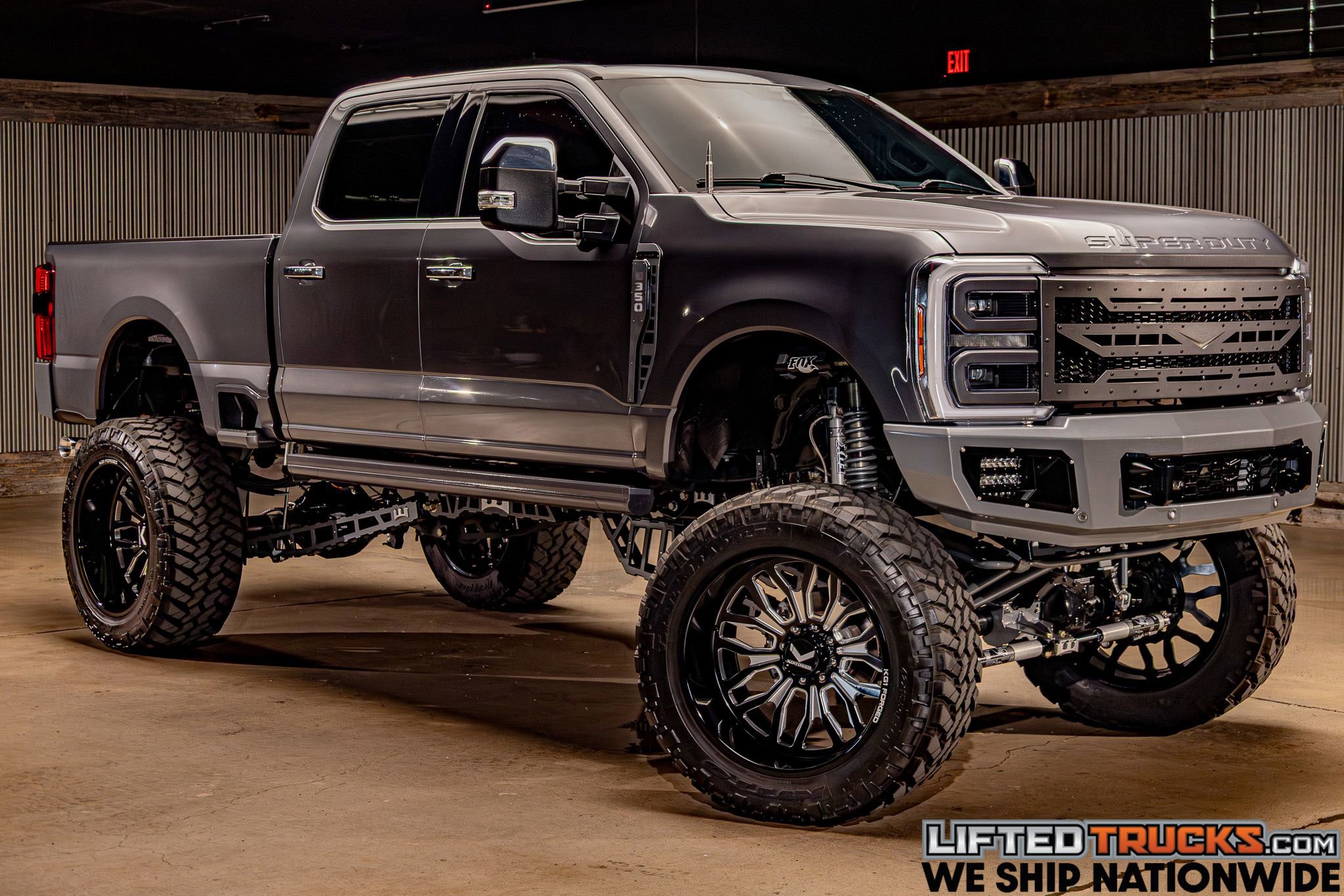 Used 2024 Ford F350 Platinum AWD/4WD image 1