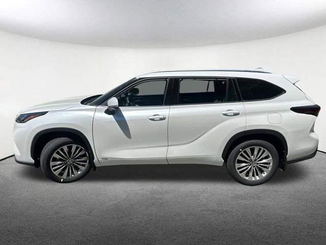 New 2026 Toyota Highlander Platinum AWD/4WD image 6
