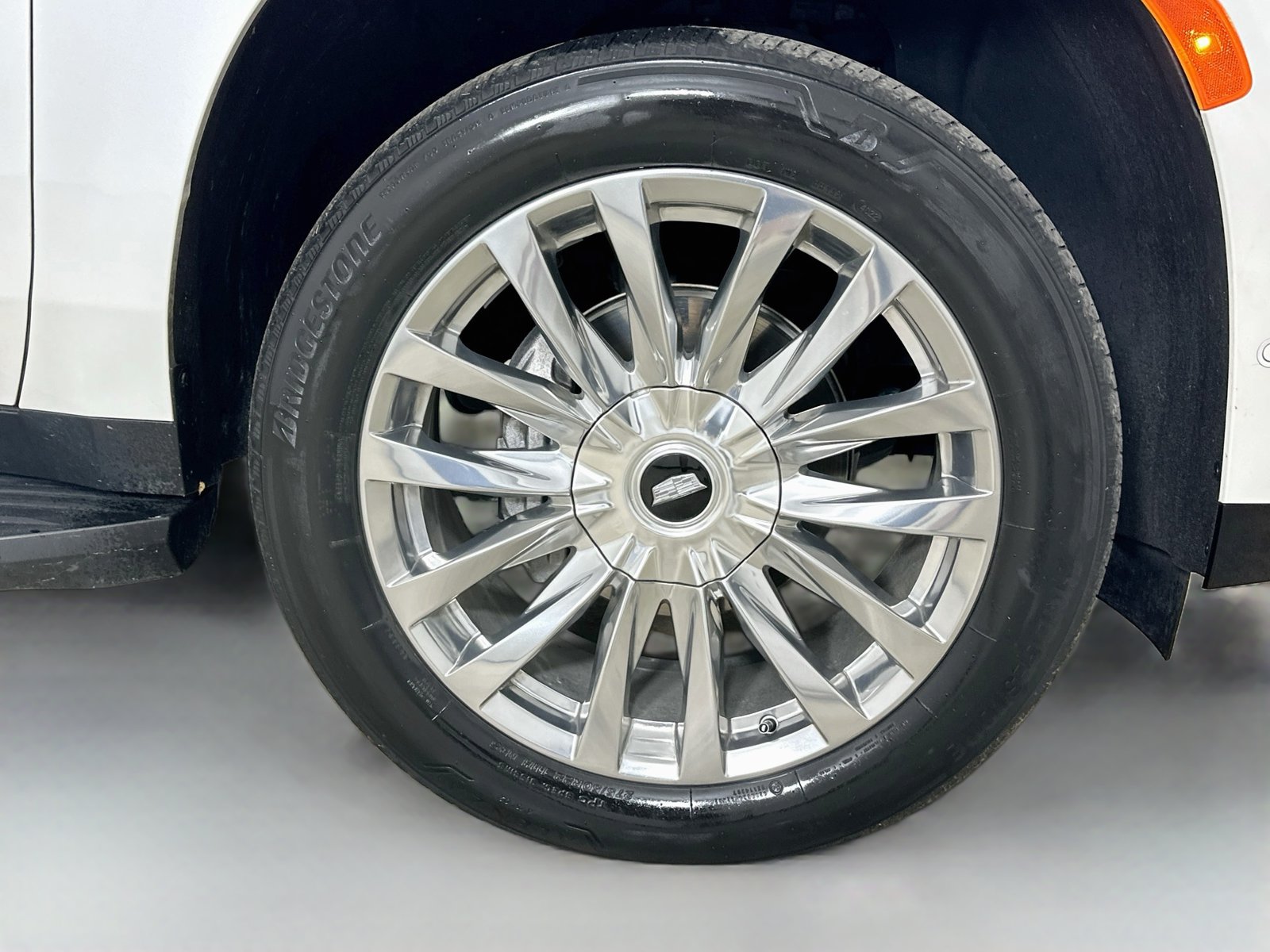Used 2023 Cadillac Escalade Premium Luxury RWD image 10