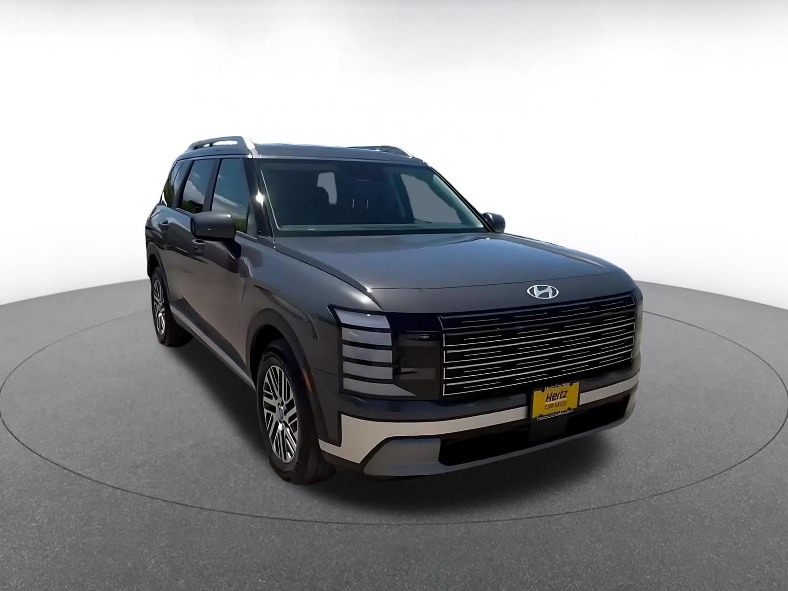 Used 2026 Hyundai Palisade SEL FWD image 3