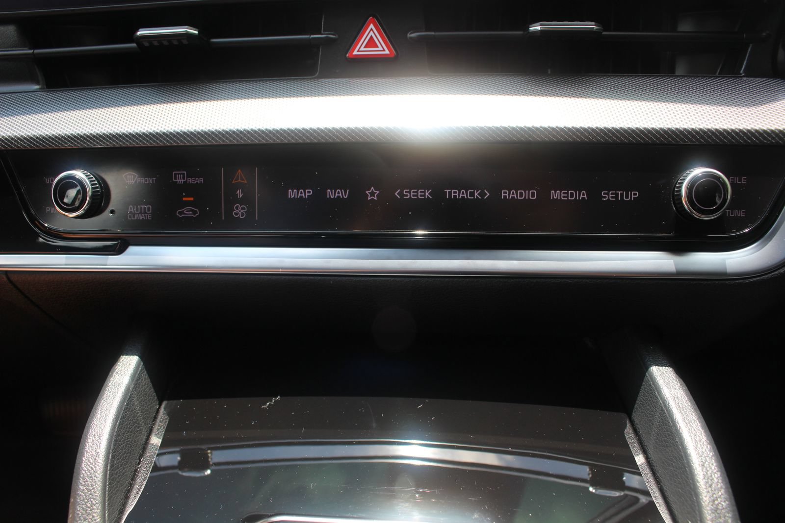 Certified 2025 Kia Sportage SX Prestige AWD/4WD image 33