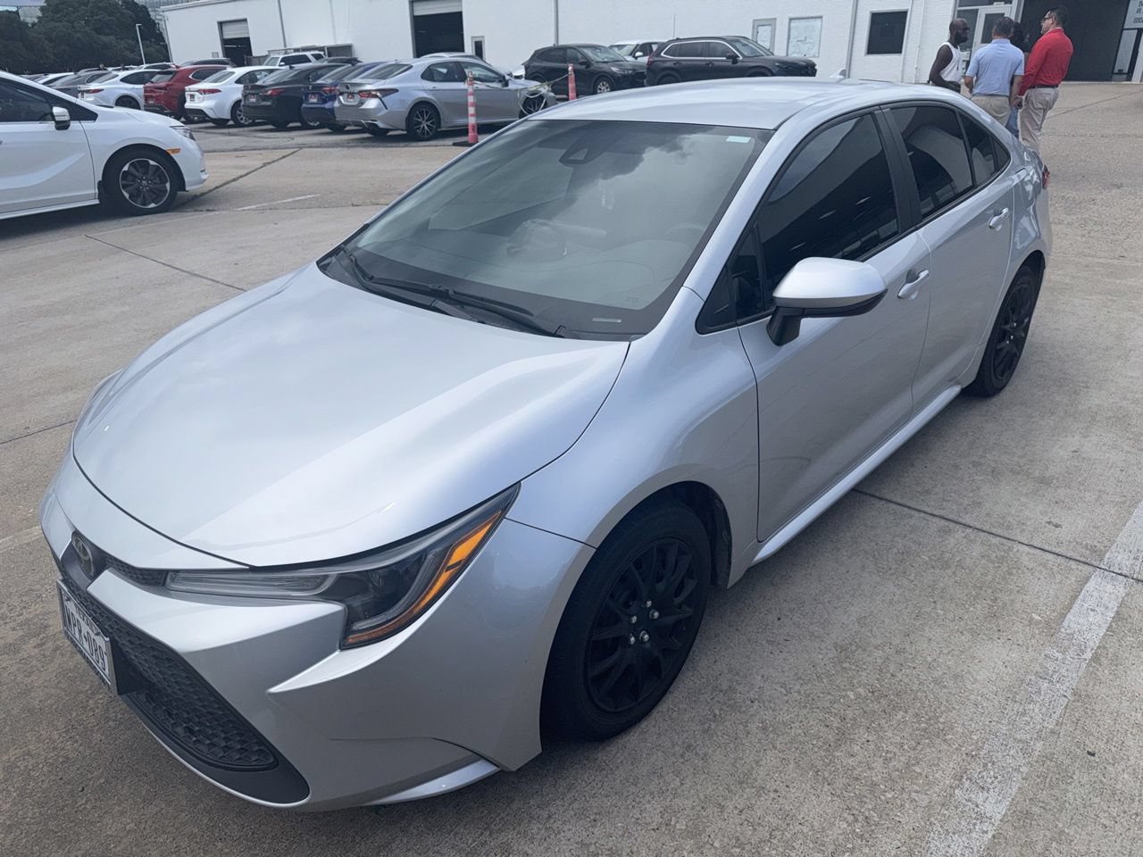 Used 2022 Toyota Corolla LE FWD image 1