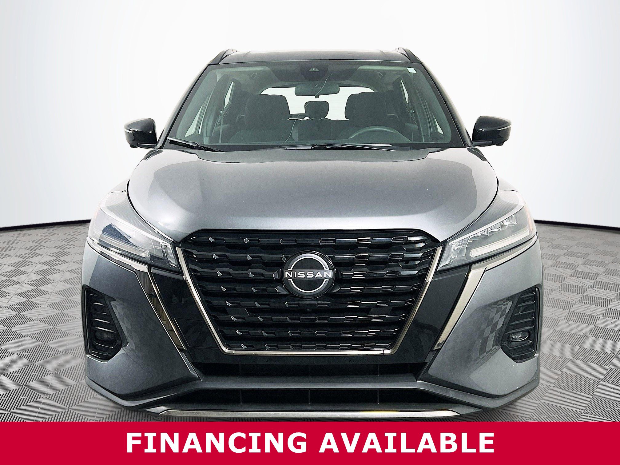 Used 2023 Nissan Kicks SR image 24