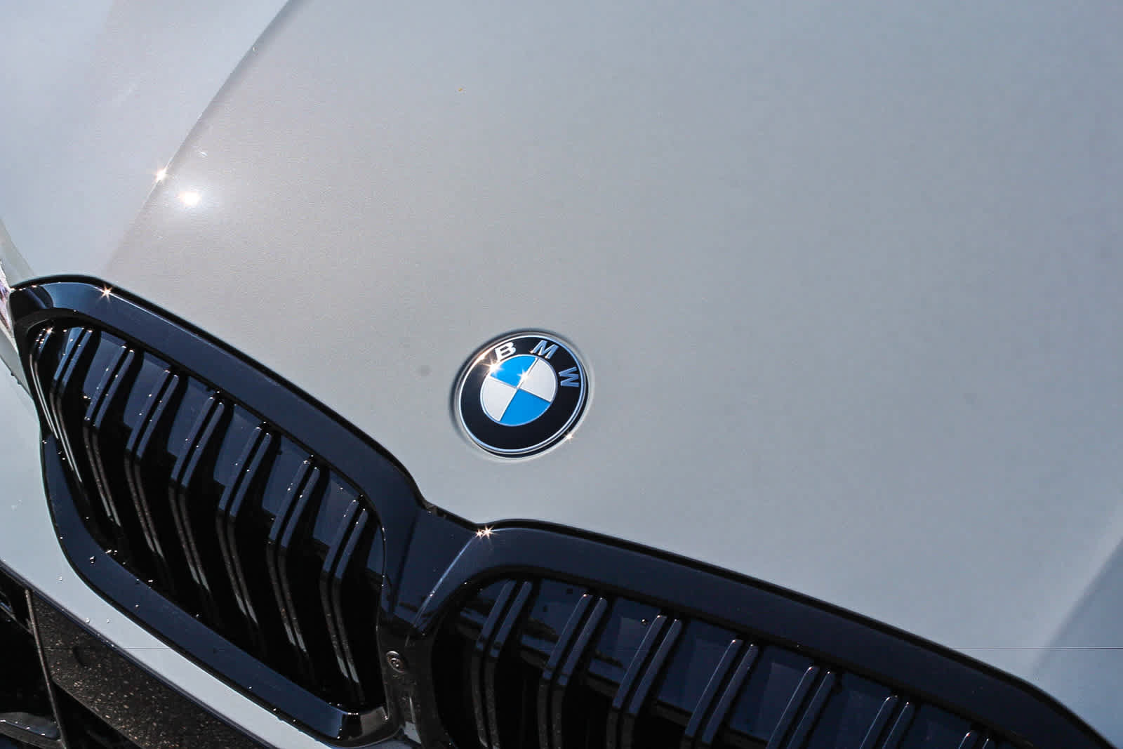 New 2026 BMW 330i Sedan w/ M Sport Package RWD image 12