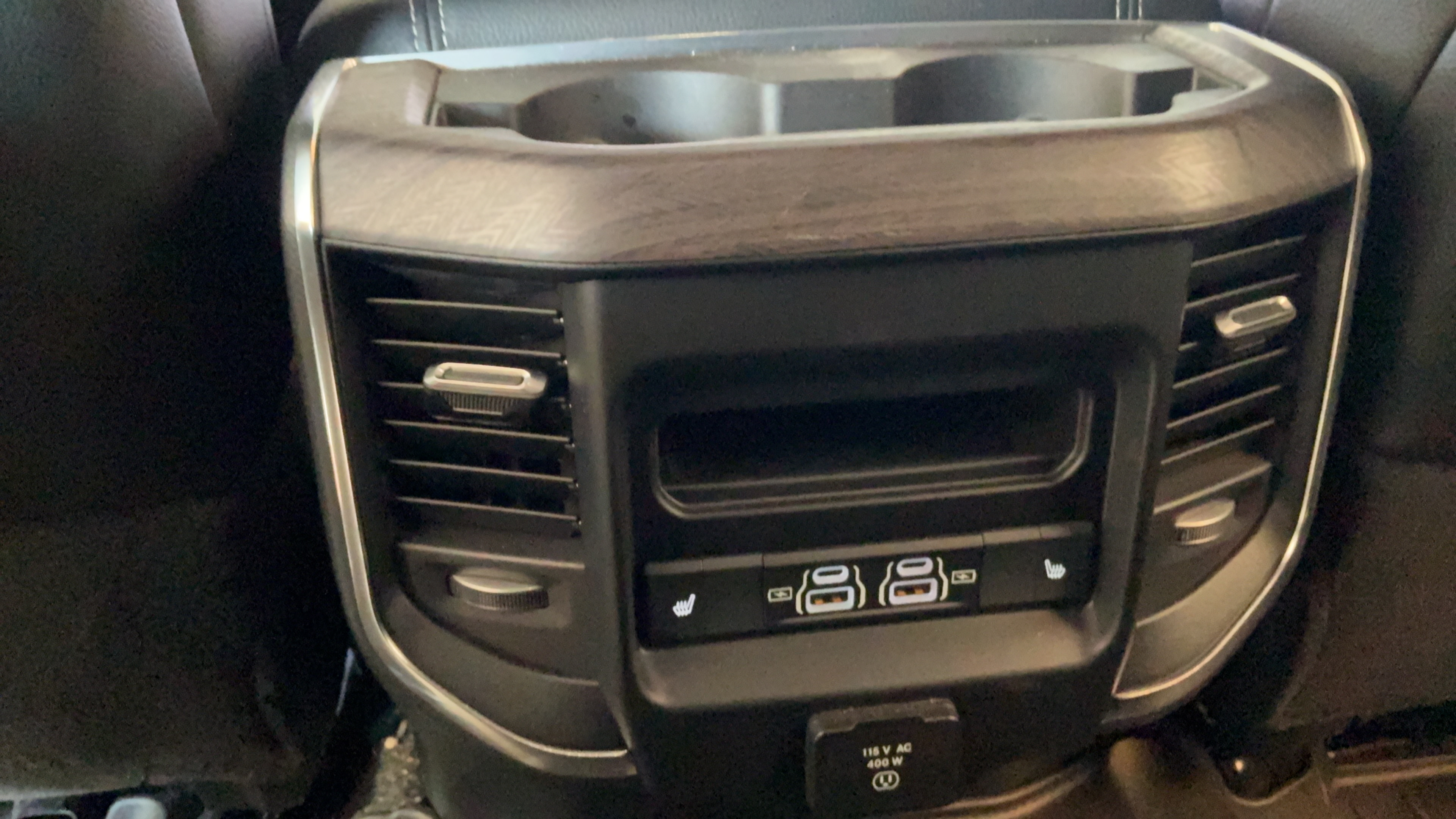 Used 2025 RAM 2500 Laramie AWD/4WD image 34
