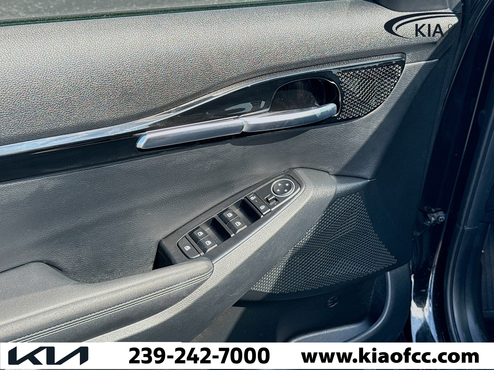 Certified 2025 Kia Seltos EX w/ EX Sunroof Package image 21