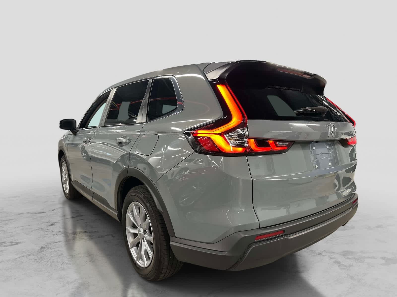 Used 2024 Honda CR-V EX image 3
